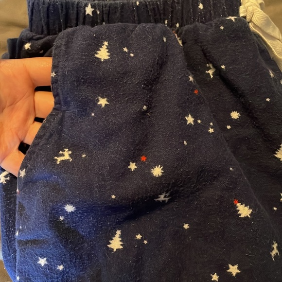 EUC Holiday print pj bottom lot 3 pairs🎄❄️🦌 - Picture 5 of 7
